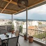Unique Skyview Apartment-downtown *