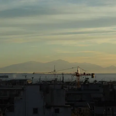 Unique Skyview Apartment-downtown Apartament *