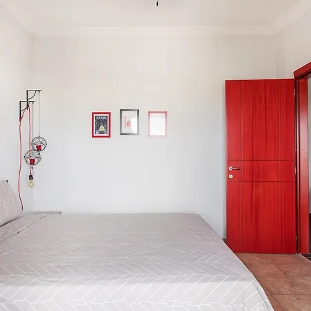 Unique Skyview Apartment-downtown *