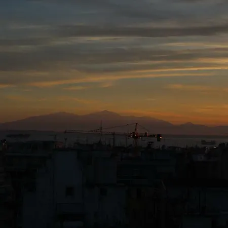 Apartmán Unique Skyview Apartment-downtown *