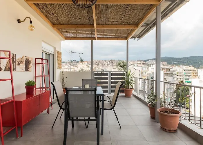 Unique Skyview Apartment-downtown * 塞萨洛尼基