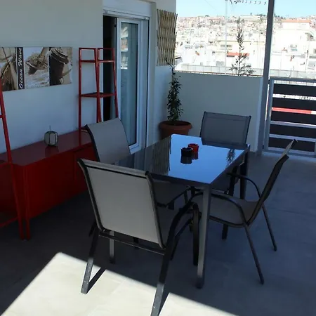Unique Skyview Apartment-downtown Apartment